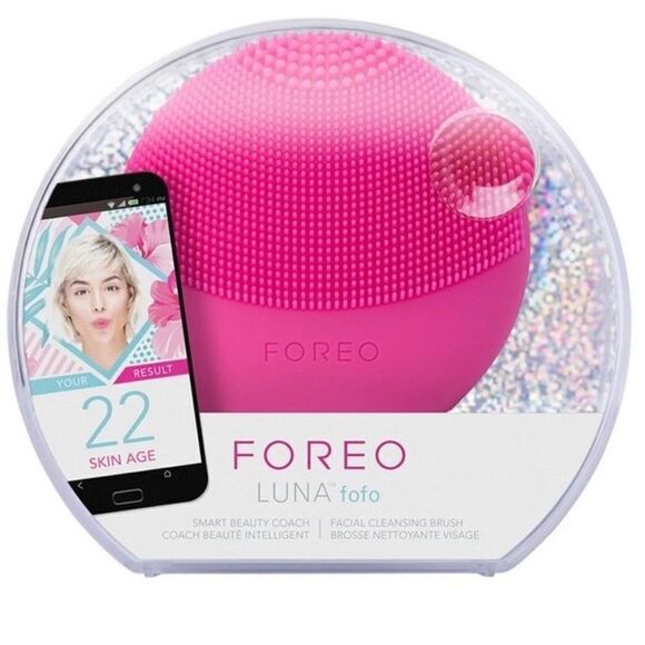 Foreo Sweden LUNA fofo Smart facial cleansing brush